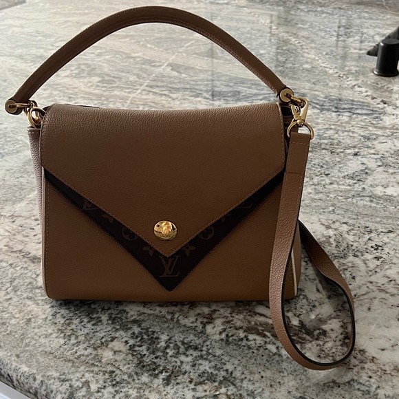 Louis Vuitton Tan and Brown Shoulder Bag - Picture 1 of 1